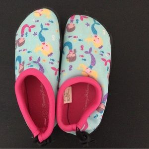 Tommy Bahama water shoes BRAND NEW